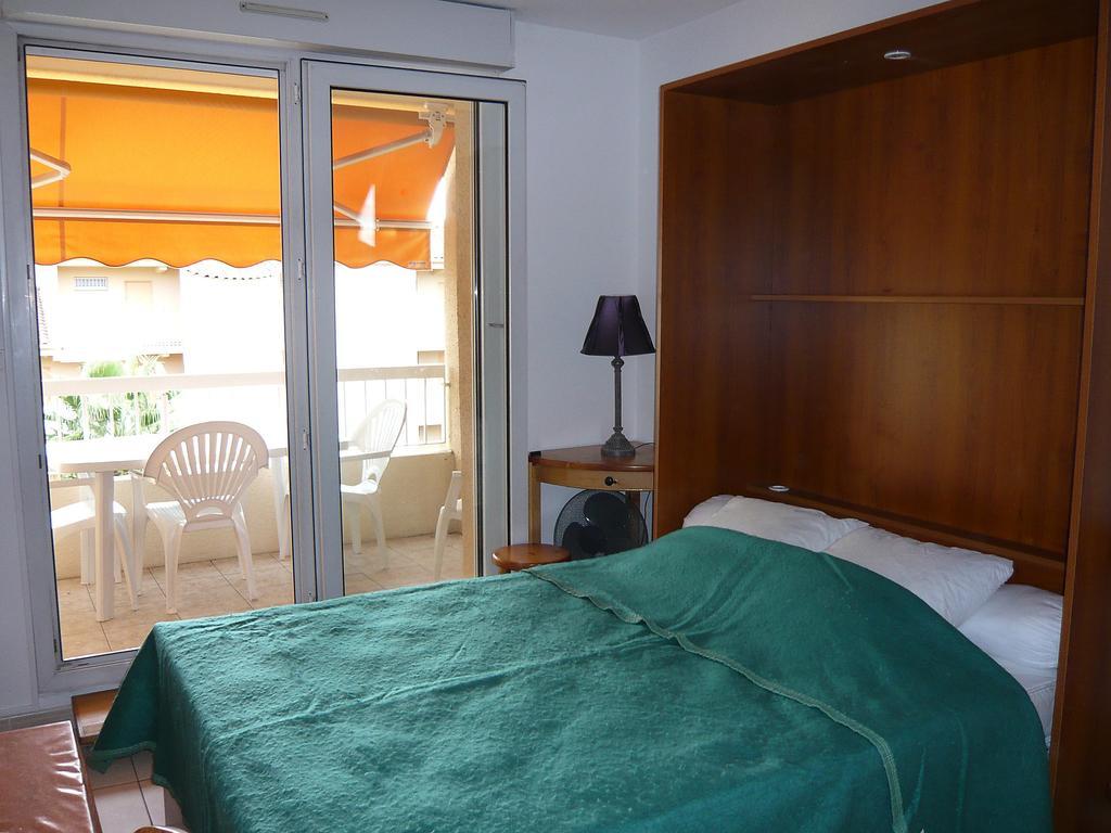 Les Estivales Apartamento Sanary-sur-Mer Exterior foto