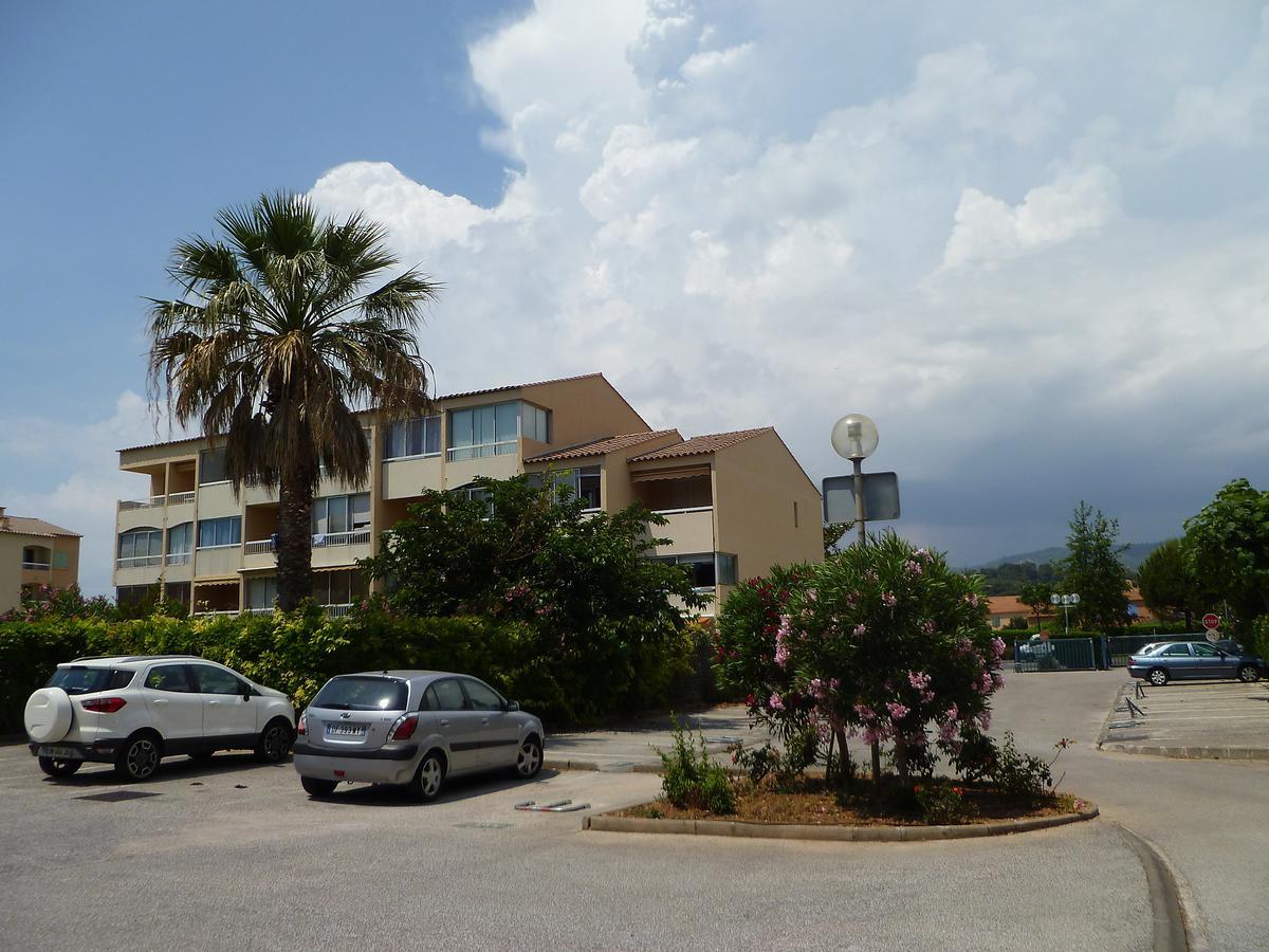 Les Estivales Apartamento Sanary-sur-Mer Exterior foto